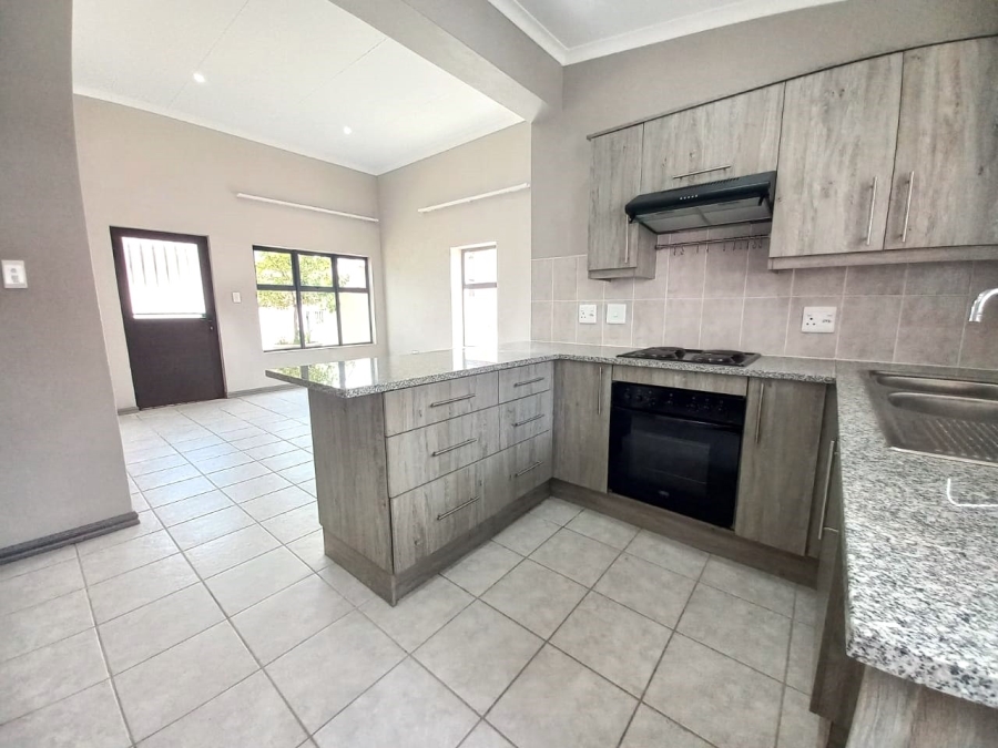 2 Bedroom Property for Sale in De Land Estate North West